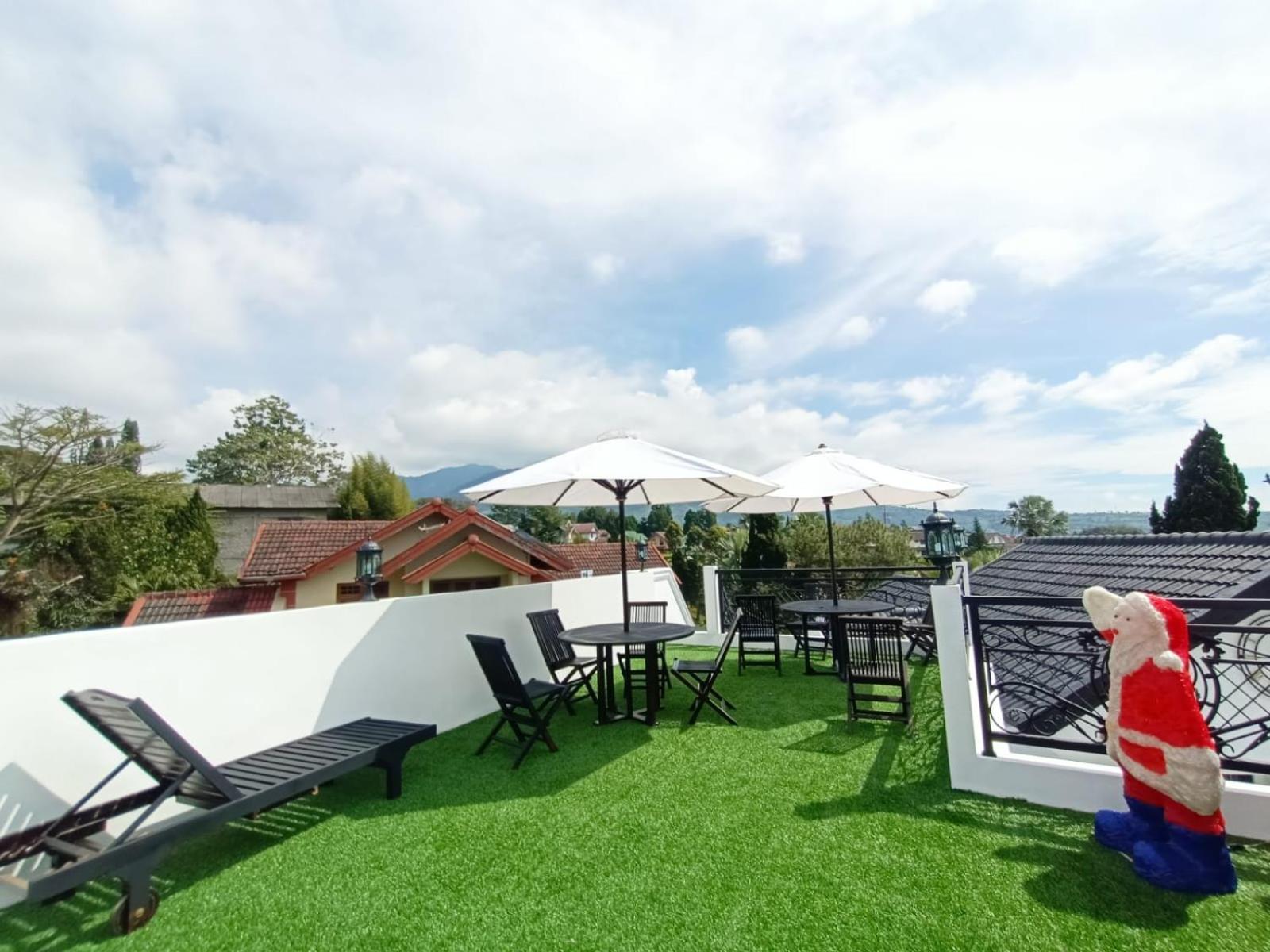 Villa Kota Bunga Malini 10 Cikundul Exterior photo