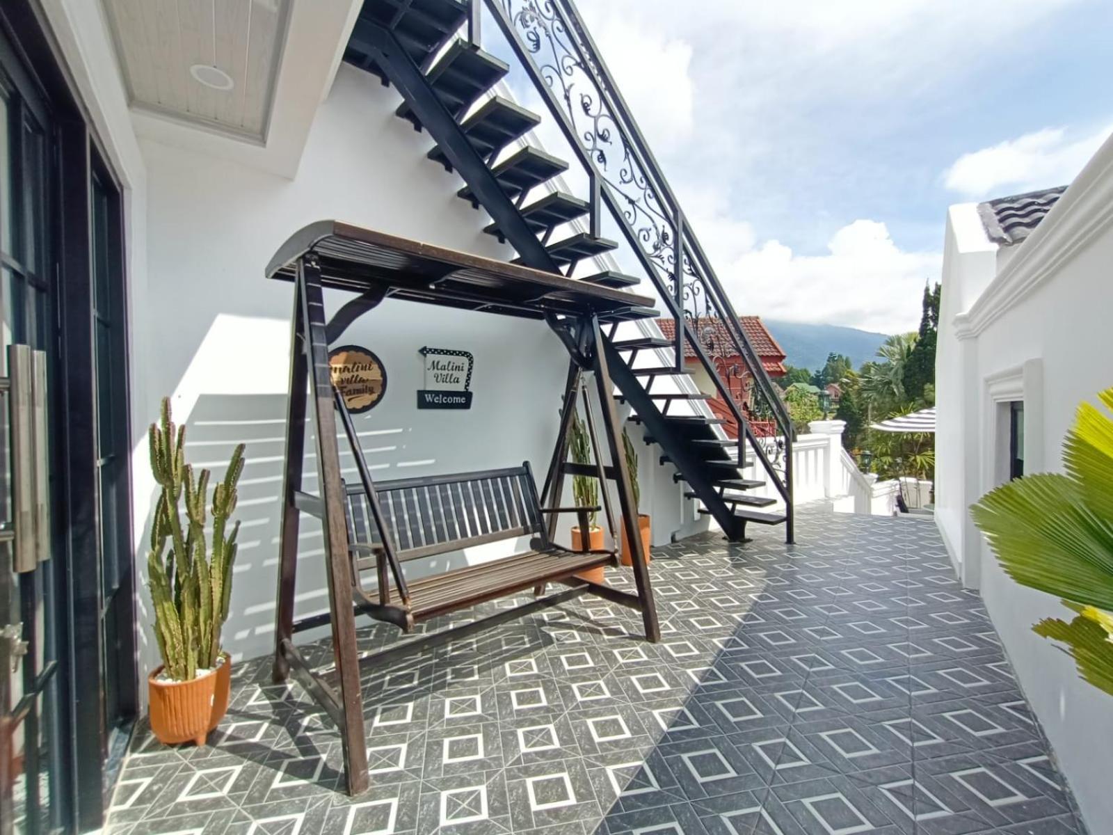 Villa Kota Bunga Malini 10 Cikundul Exterior photo