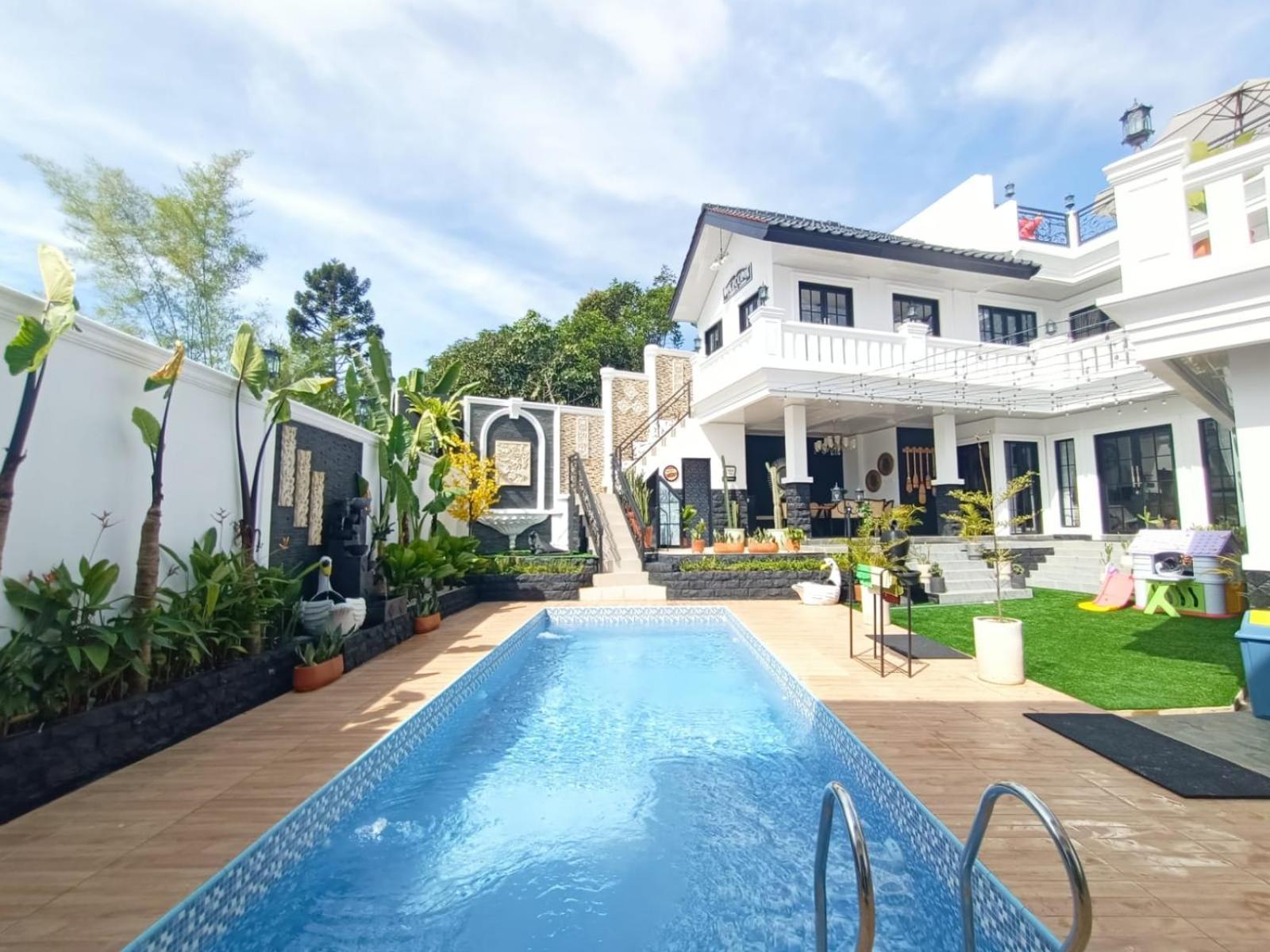 Villa Kota Bunga Malini 10 Cikundul Exterior photo